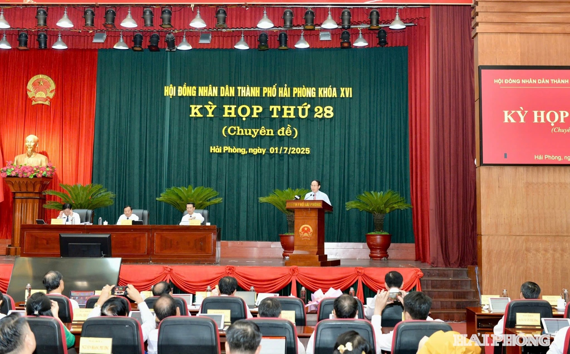 quang-canh.jpg