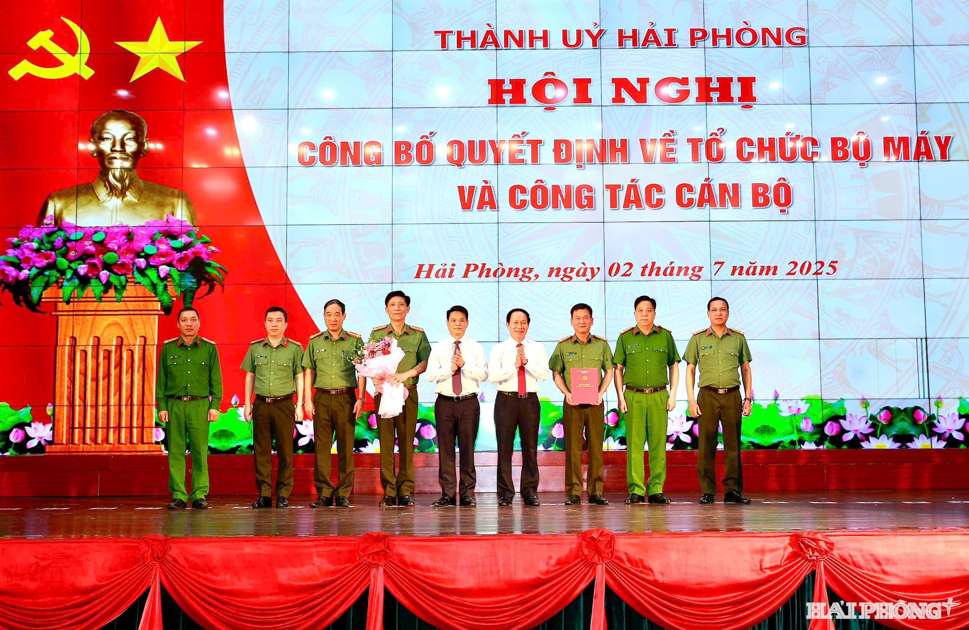 dang-bo-cong-an.jpg