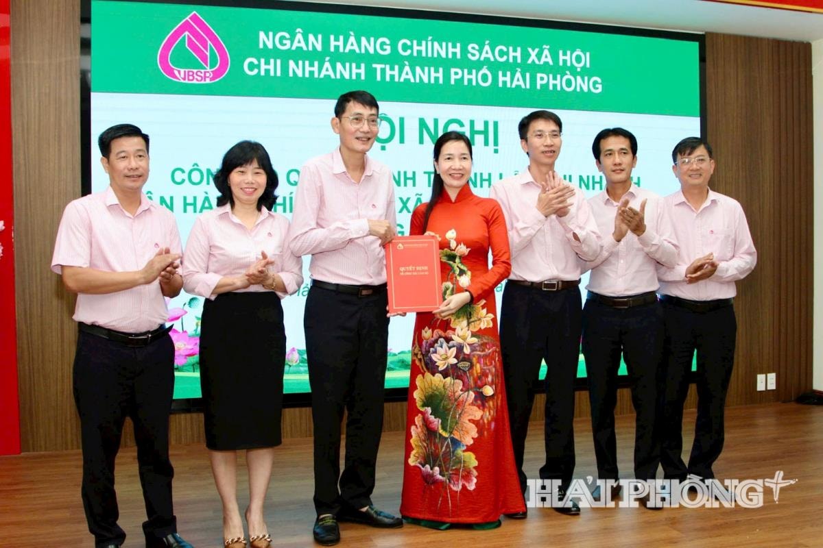 ngan-hang-chinh-sach(2).jpg