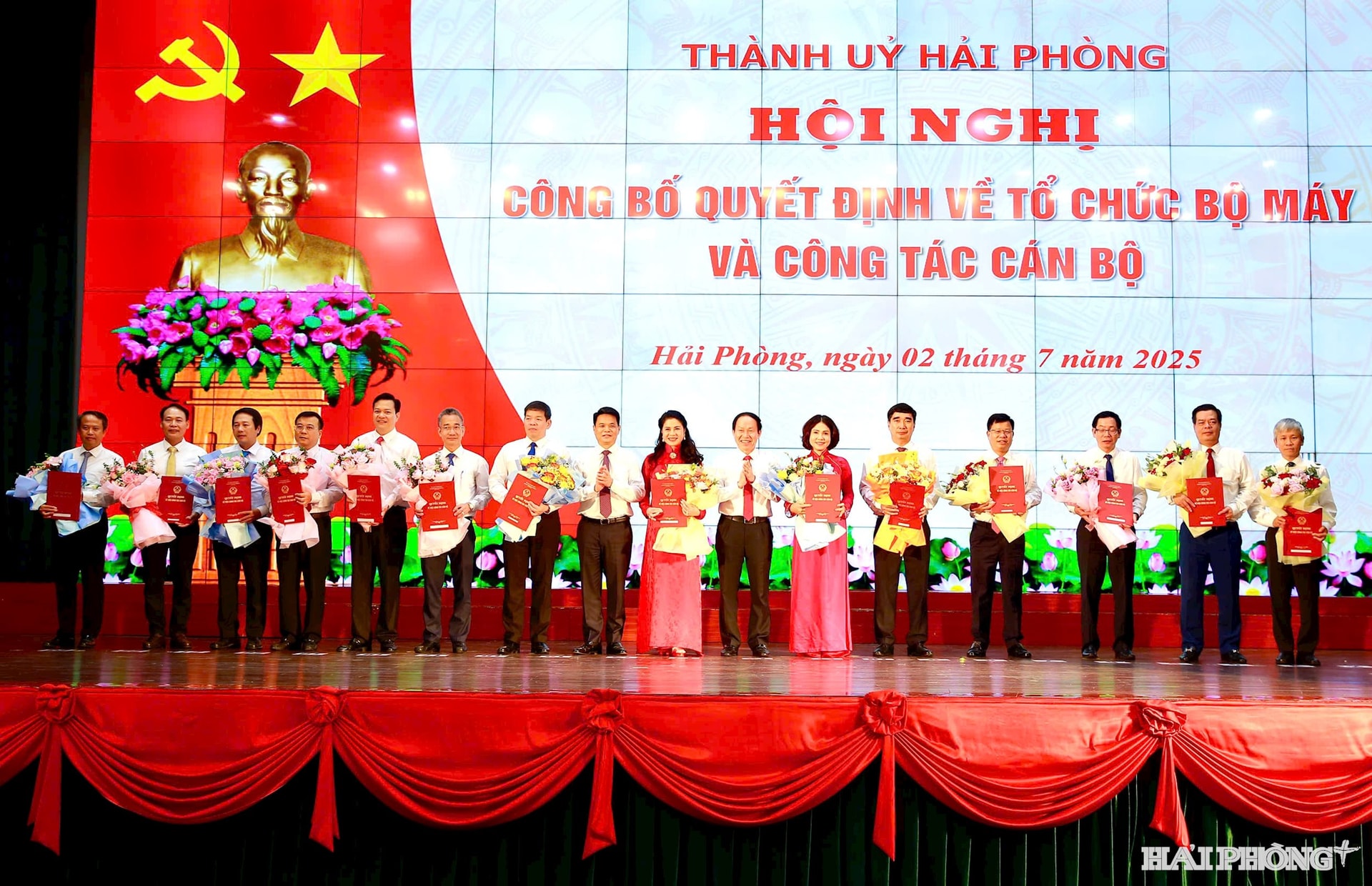 ubnd-thanh-pho(1).jpg