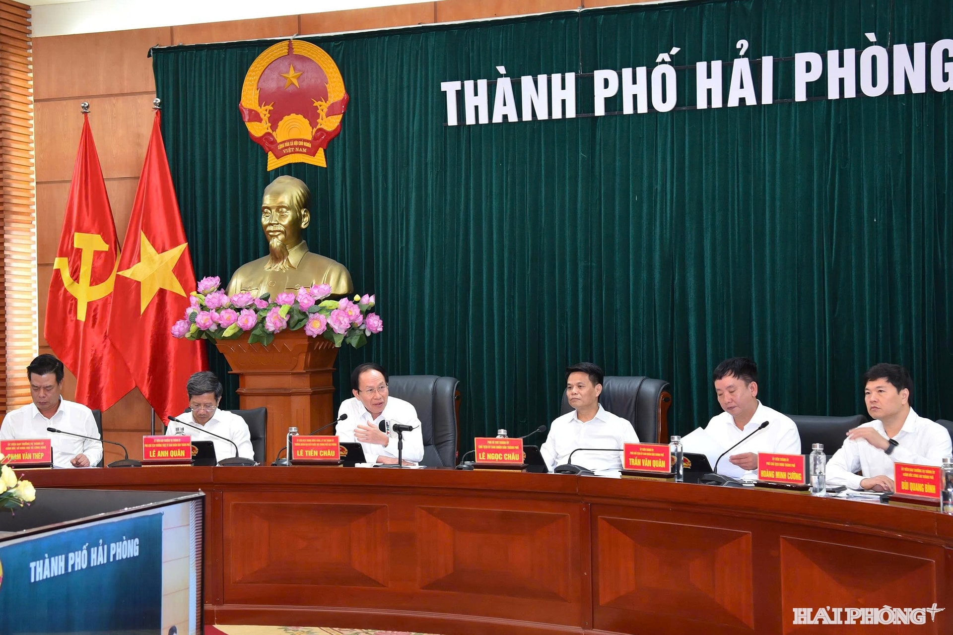 le-tien-chau.jpg