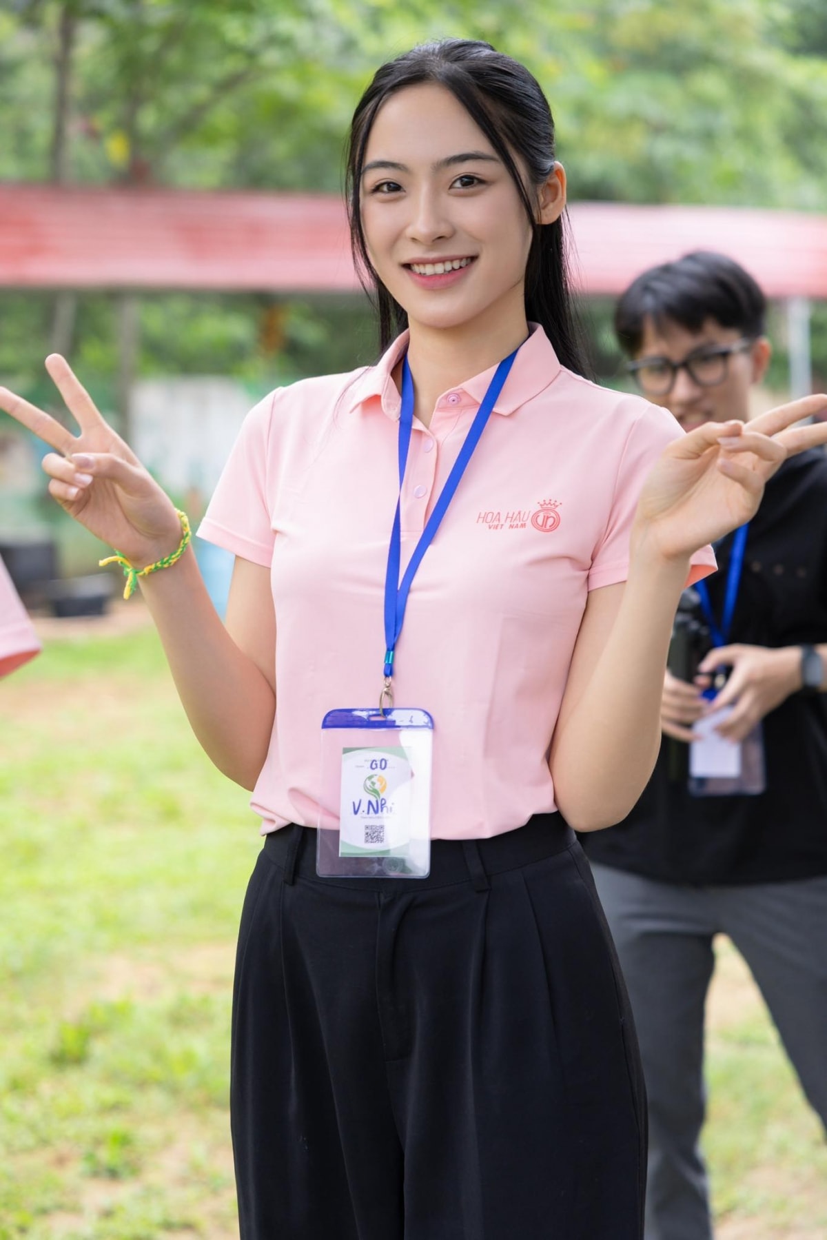nhan sac ngot ngao cua A hau que hai phong coi mai phuong thuy la than tuong hinh anh 3