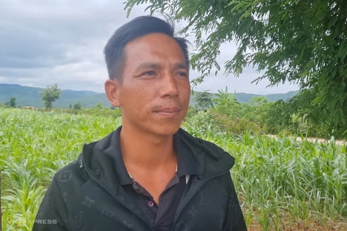 Anh Trần Văn Nghĩa sau khi dùng drone cứu hai cháu nhỏ. Ảnh: Trần Hóa