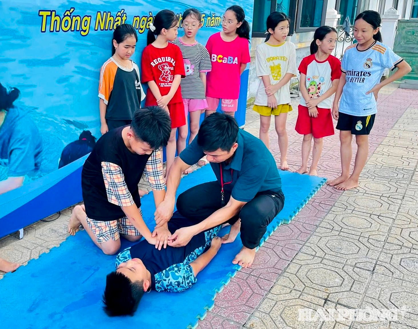 ky-nang-song.jpg
