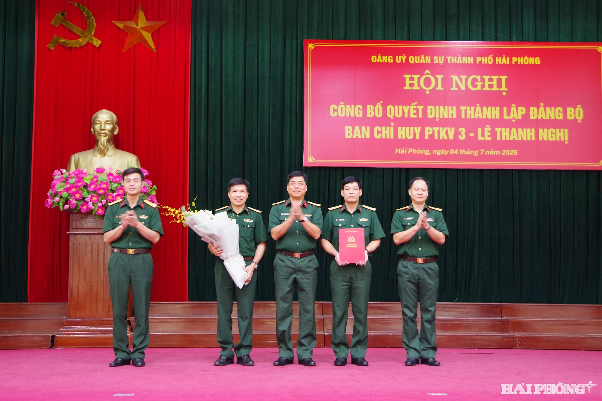 le-thanh-nghi.jpg