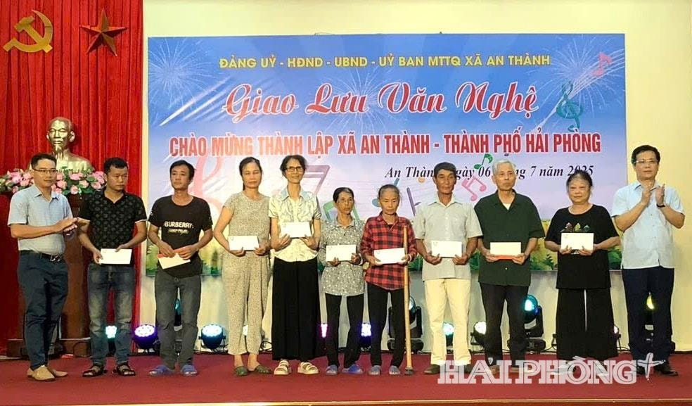 an-thanh-tang-qua-1(1).jpg