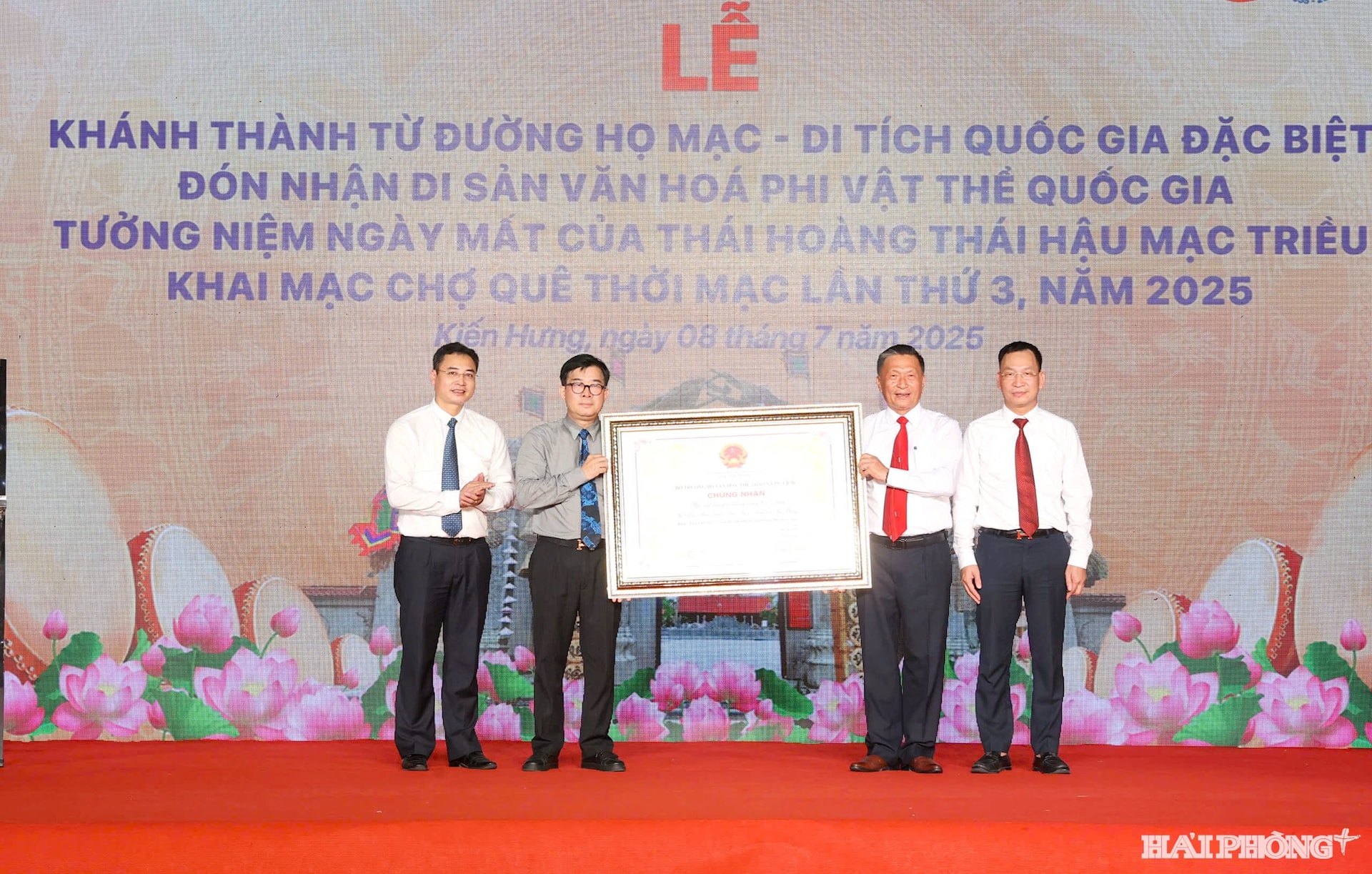 nha-mac.jpg