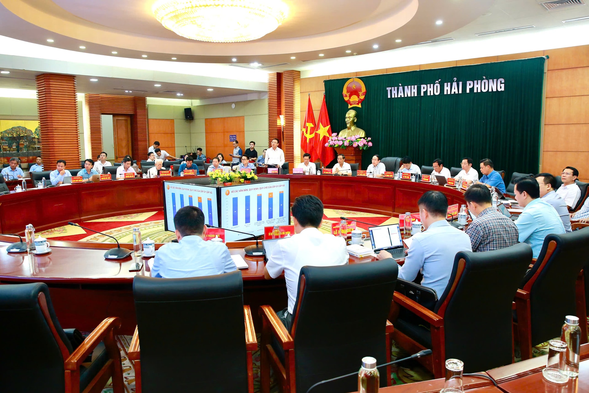truc-tuyen-1.jpg
