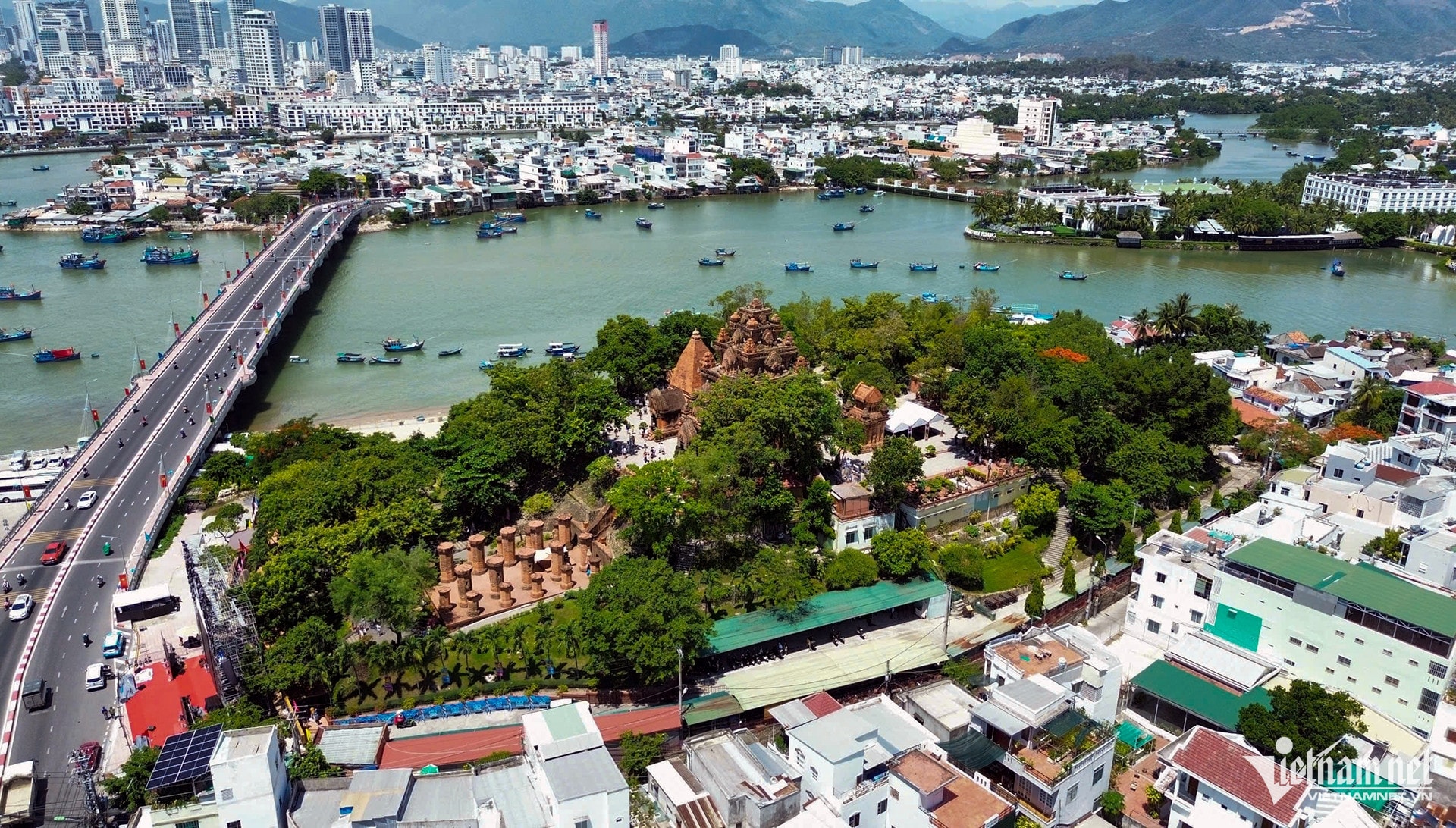 W-Thap Ba Ponagar 2.jpg