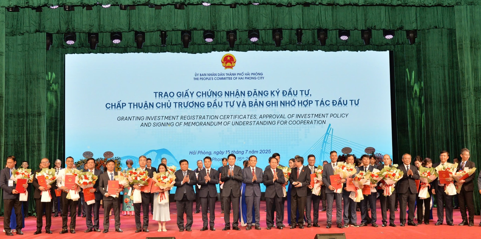 gen-h-ផ្តល់វិញ្ញាបនបត្រវិនិយោគដល់អាជីវកម្ម_Luong Cuong
