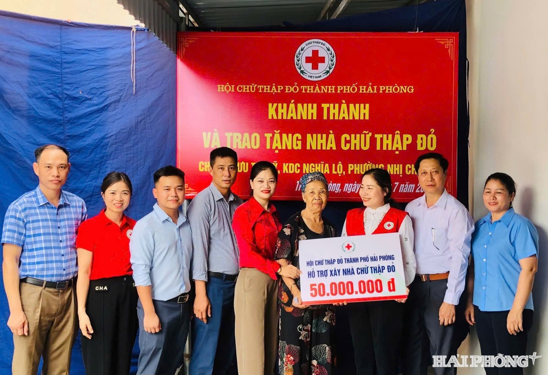 trao-tang-nha.jpg