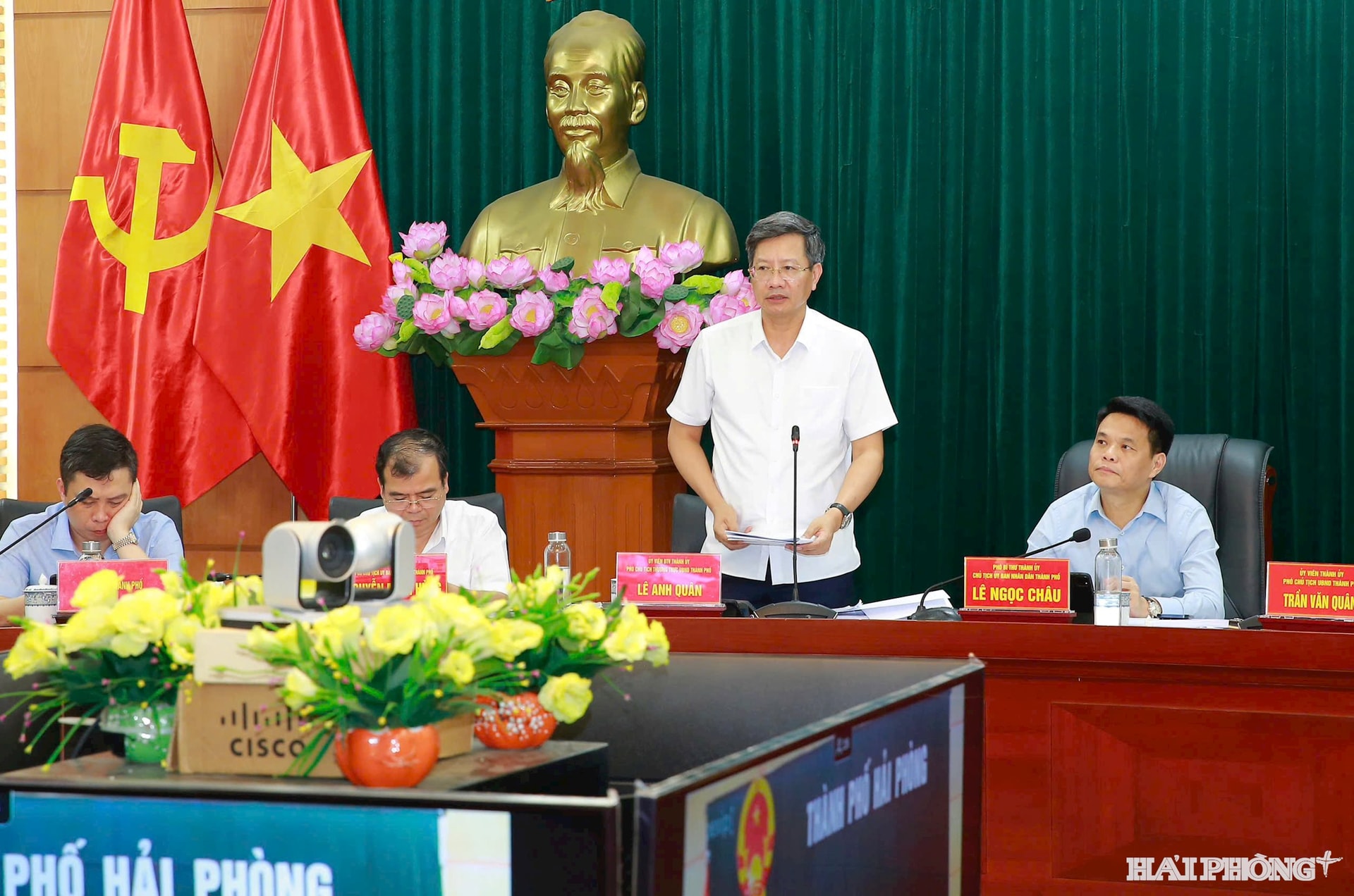 dong-chi-le-anh-quan.jpg