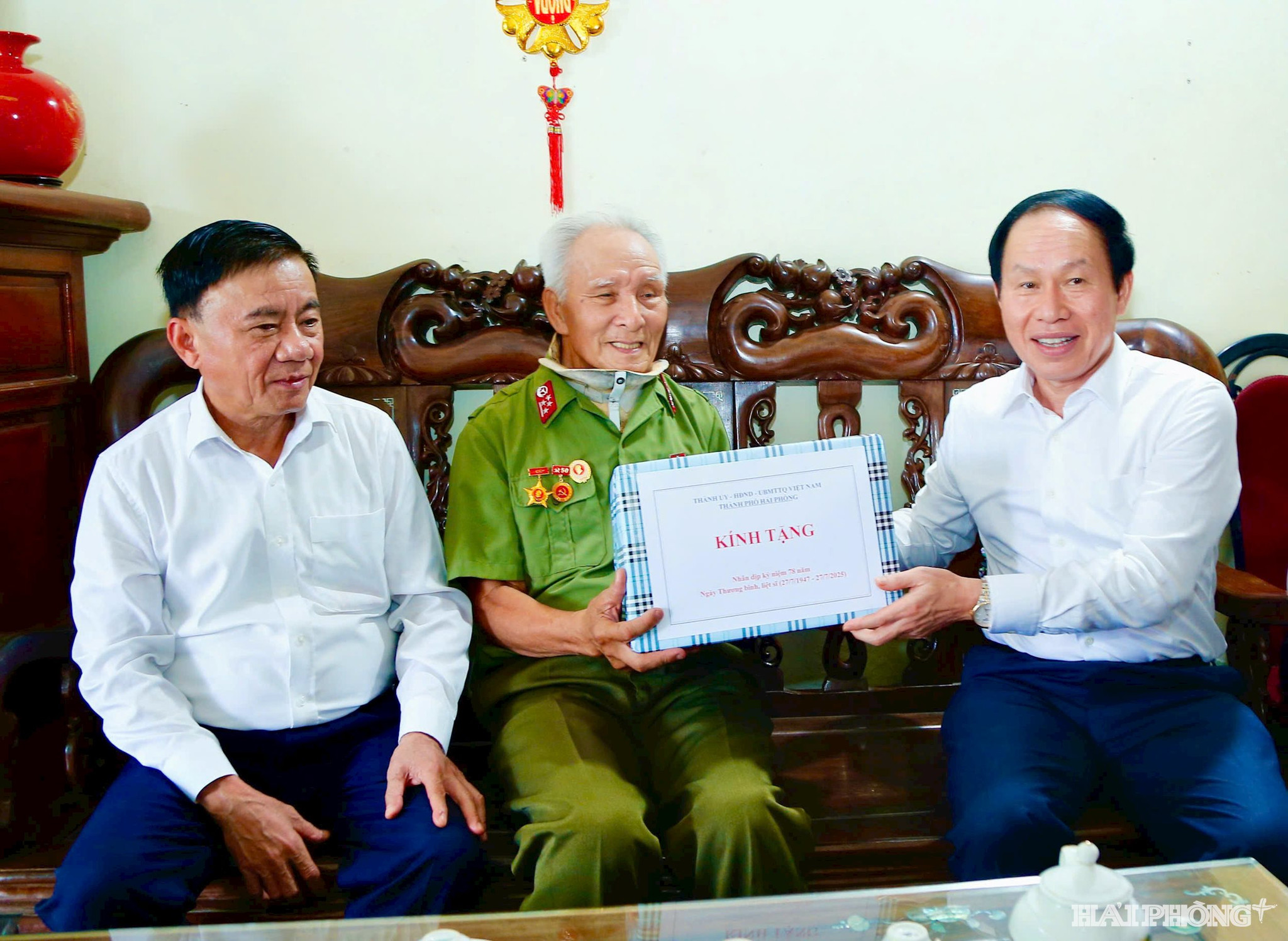 gen-h-le-tien-chau.jpg