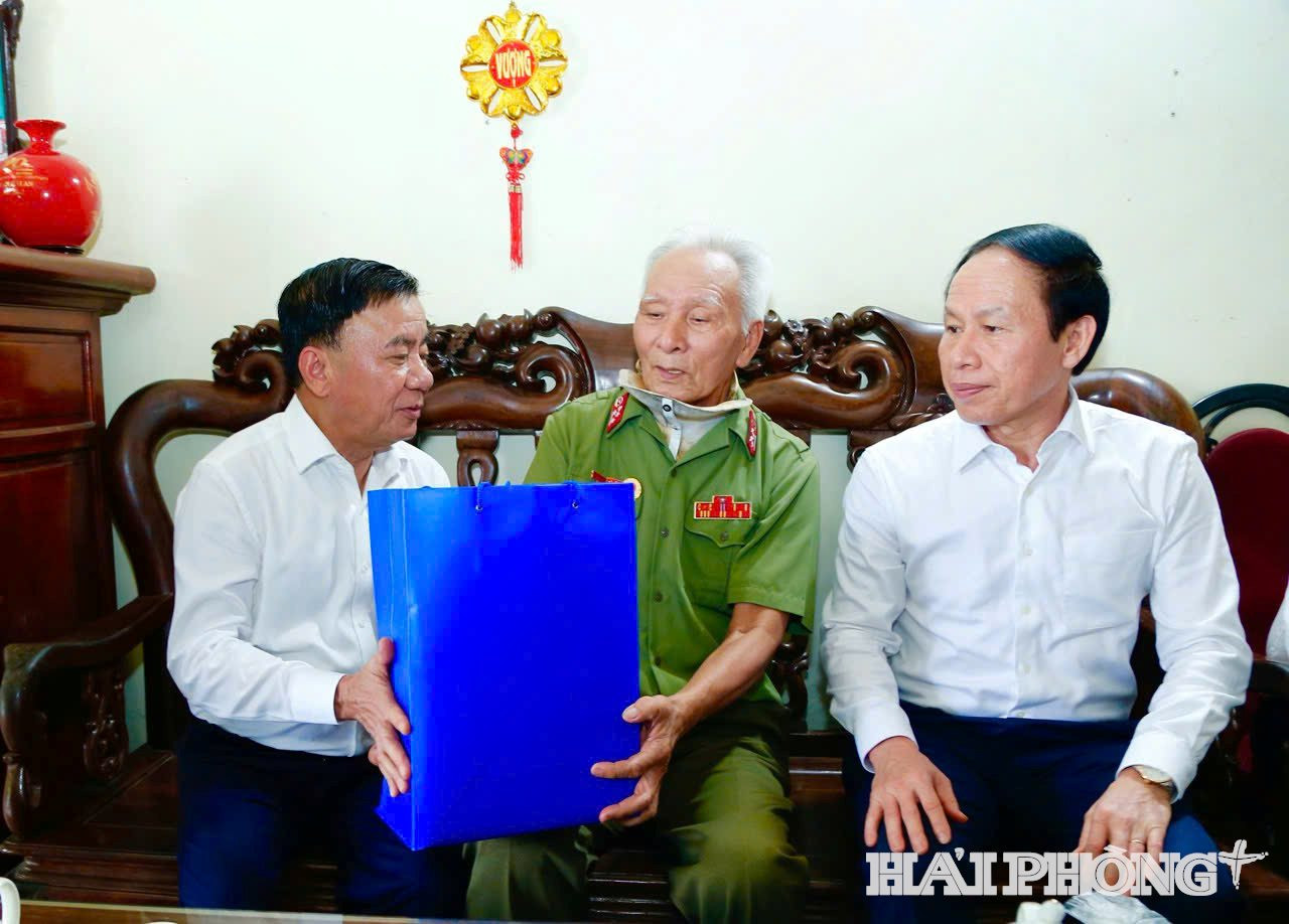 tang-qua-2.jpg