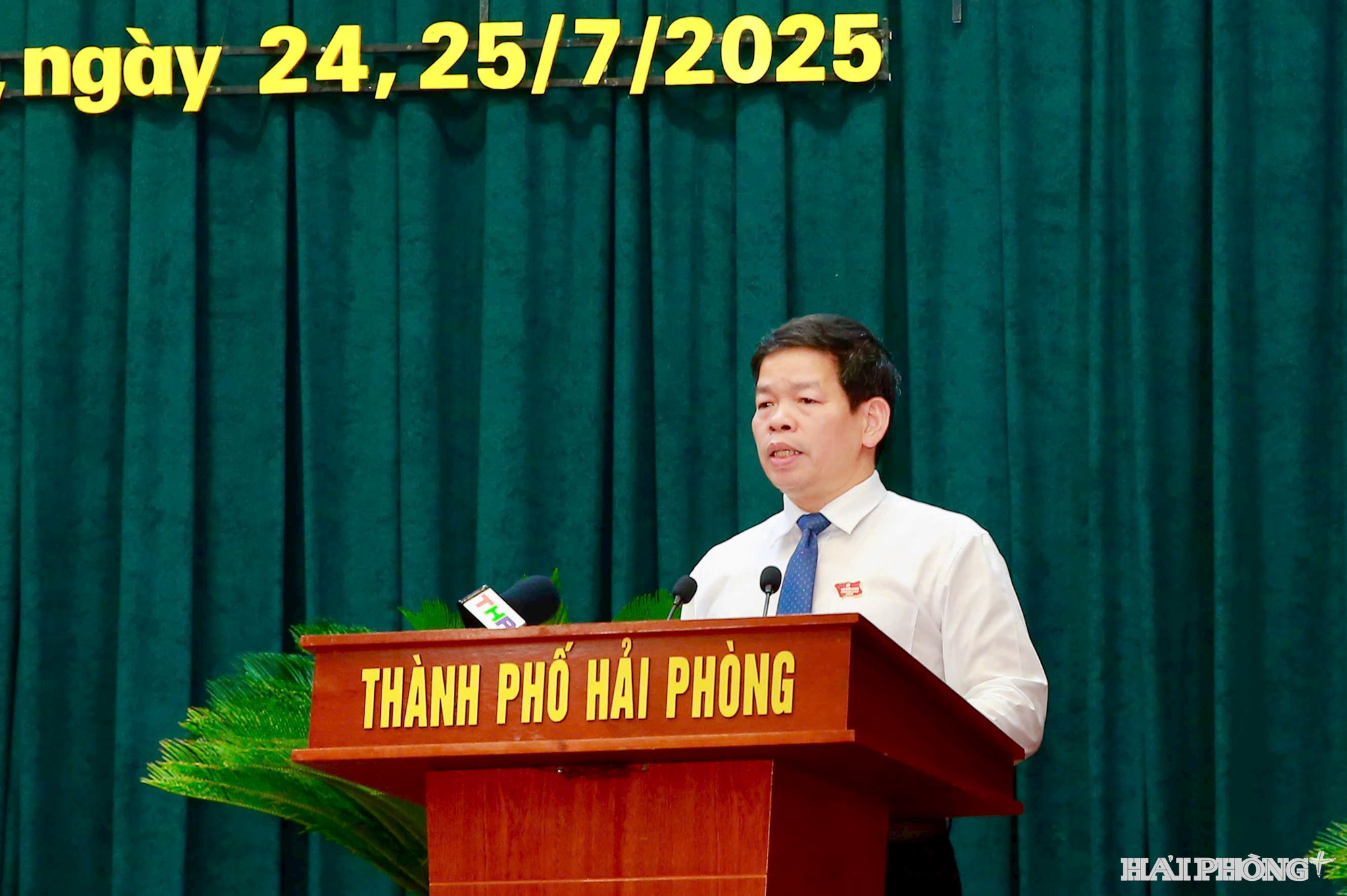 luong-van-viet.jpg