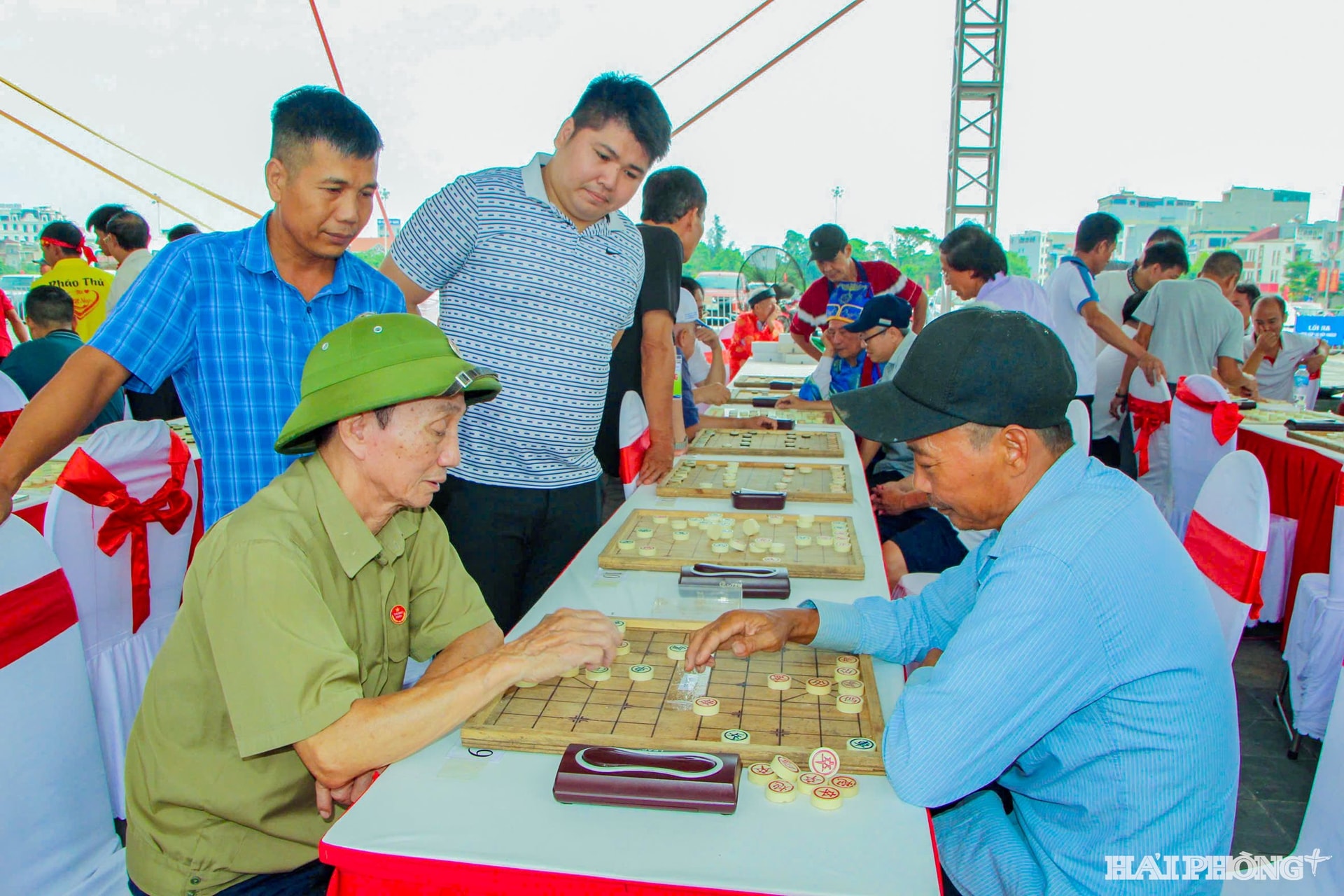 Giải cờ tướng có 45 người trong và ngoài phường Lê Thanh Nghị tham gia thi đấu