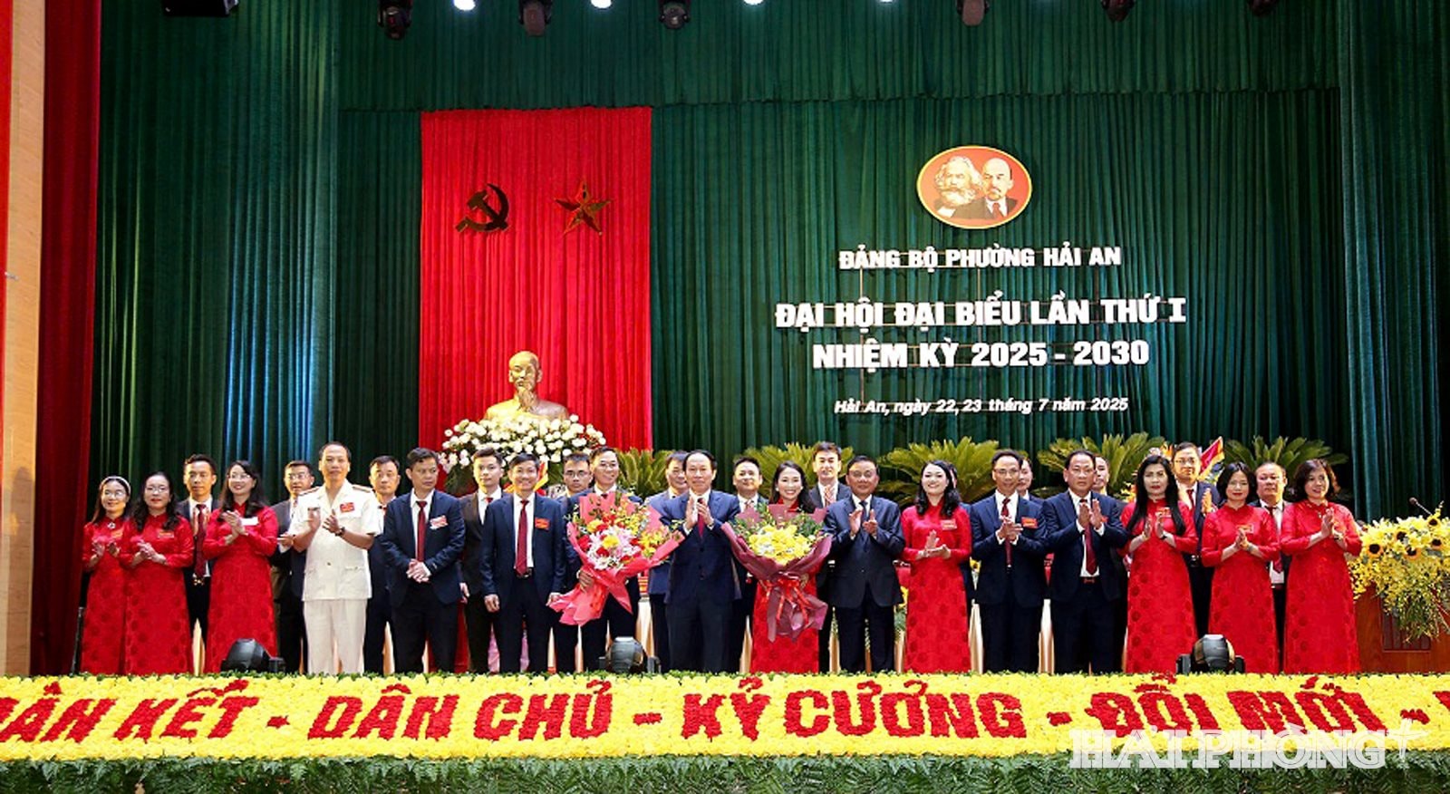 dai-hoi-1(1).jpg