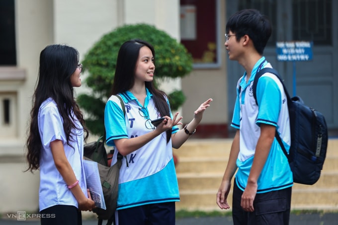Chú thích: Thí sinh TP HCM thi tốt nghiệp THPT 2025. Ảnh: Quỳnh Trần