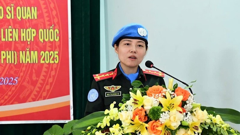 Đại úy Bùi Thị Đăng Hà phát biểu nhận nhiệm vụ. Ảnh: Công an Hải Phòng