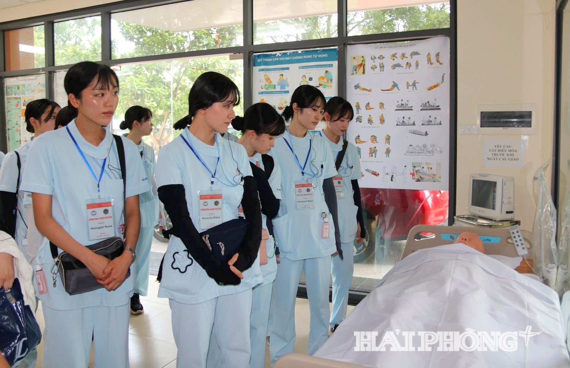 Sinh viên Nhật Bản tham quan, tìm hiểu về quy trình đào tạo điều dưỡng viên tại Trường Đại học Kỹ thuật y tế Hải Dươn