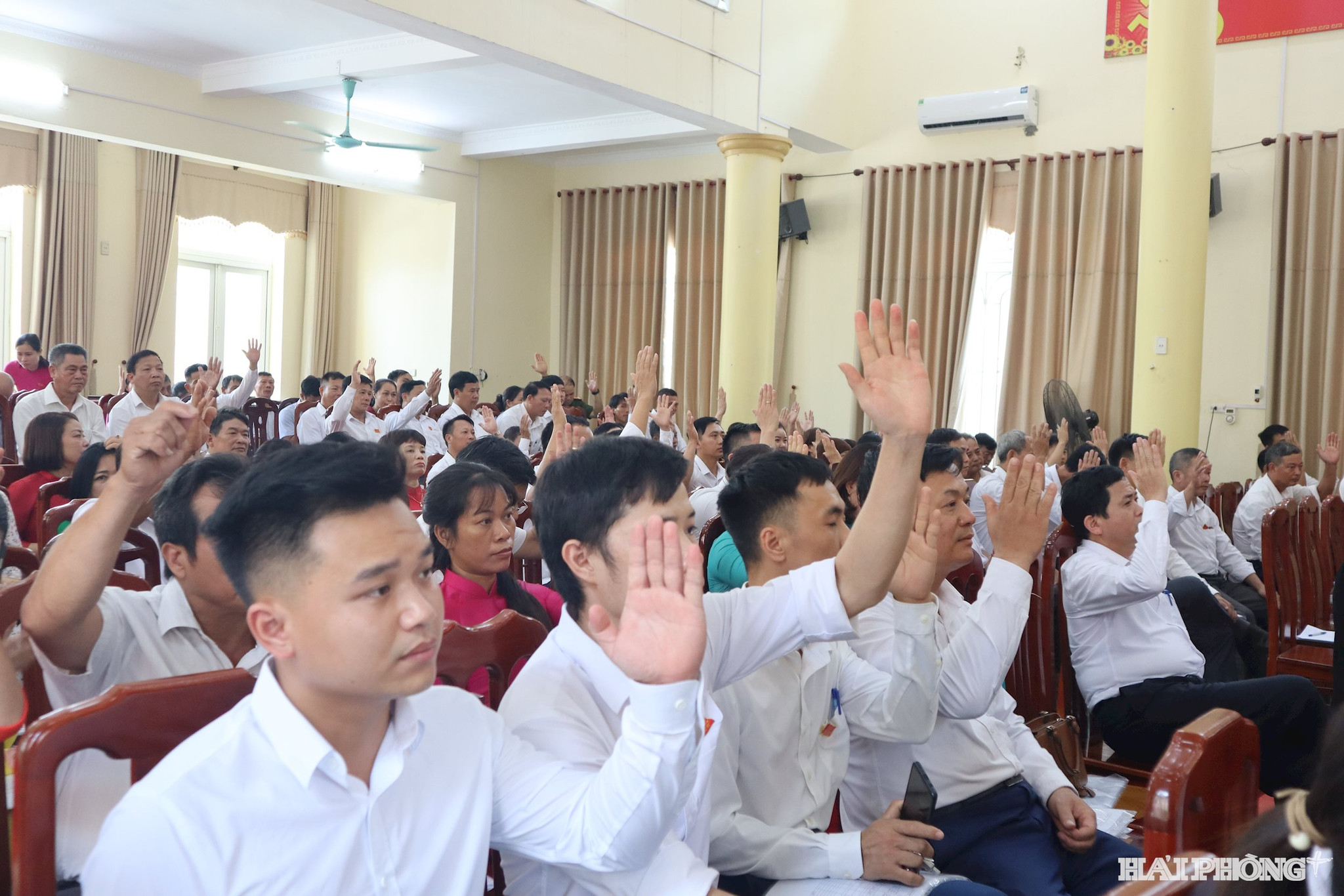 nhi-chieu-3.jpg