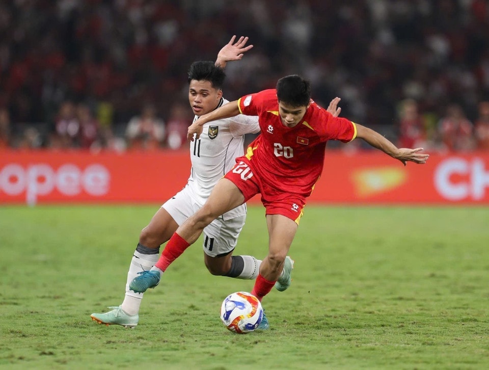 Anh Quan (No. 20, Vietnam) in a solo run during the final. (Photo: VNA)
