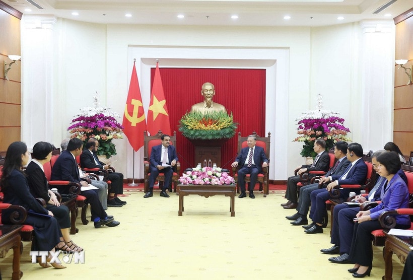 Tổng Bí thư Tô Lâm tiếp ông Gautam Adani, Chủ tịch Tập đoàn Adani của Ấn Độ. (Ảnh: Thống Nhất/TTXVN)