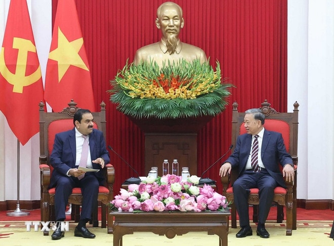 Tổng Bí thư Tô Lâm tiếp ông Gautam Adani, Chủ tịch Tập đoàn Adani của Ấn Độ. (Ảnh: Thống Nhất/TTXVN) ttxvn-tong-bi-thu-to-lam-adani-2.jpg
