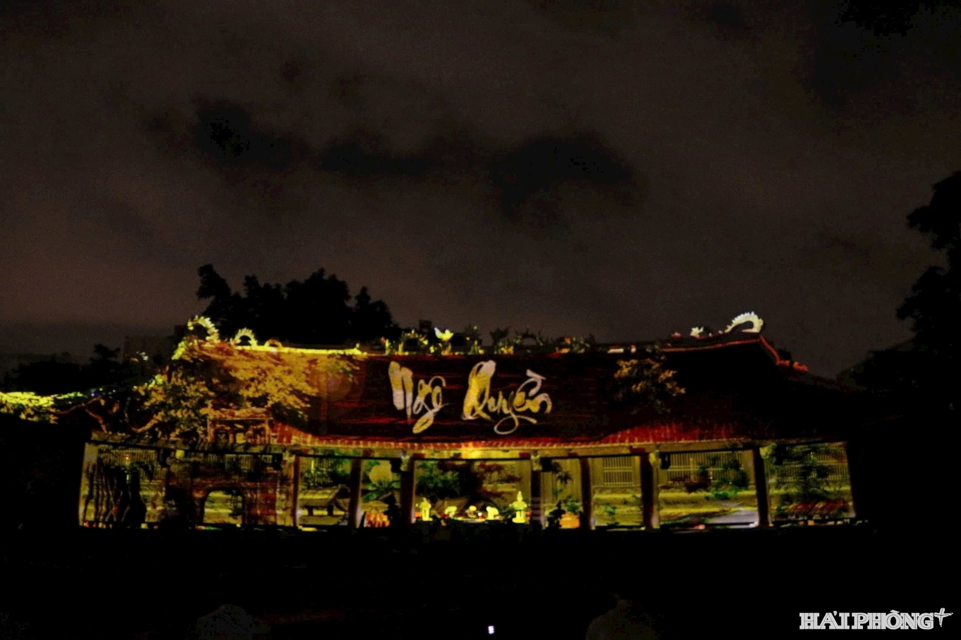Màn trình diễn 3D mapping “Sóng Bạch Đằng Hào khí Ngô Quyền” tại tour đêm Hàng Ke