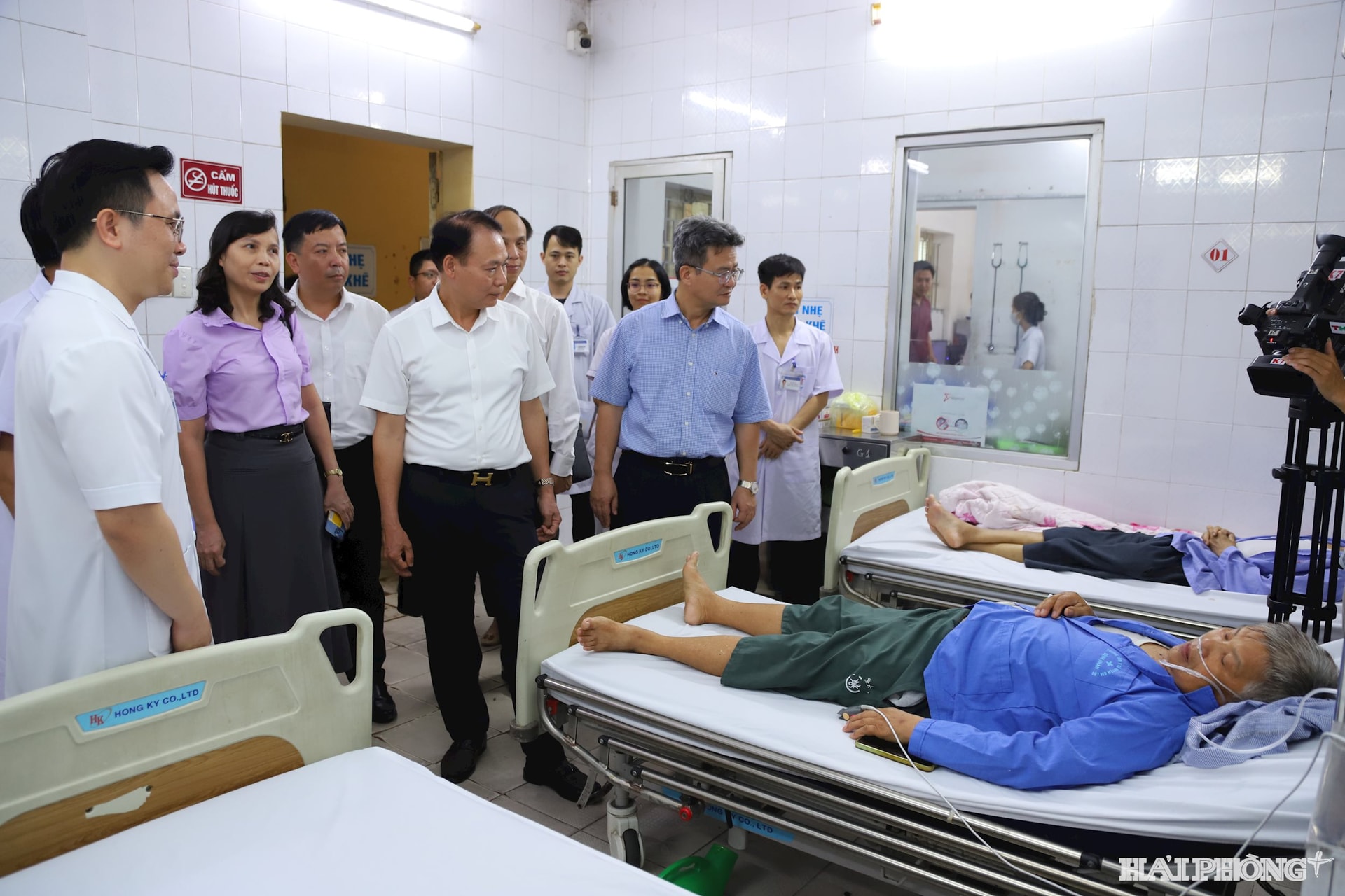 Lãnh đạo Sở Y tế kiểm tra thực tế tình hình khám, chữa bệnh tại Trung tâm Y tế Gia Lộc