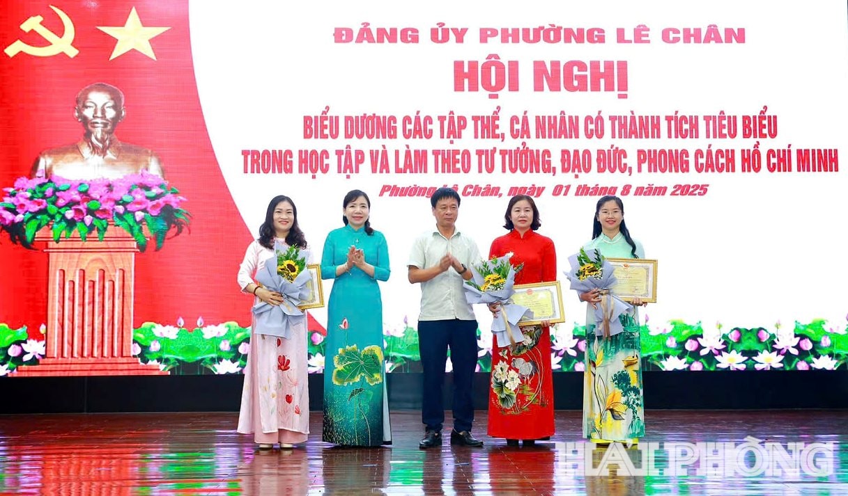 hoi thi le chan 1
