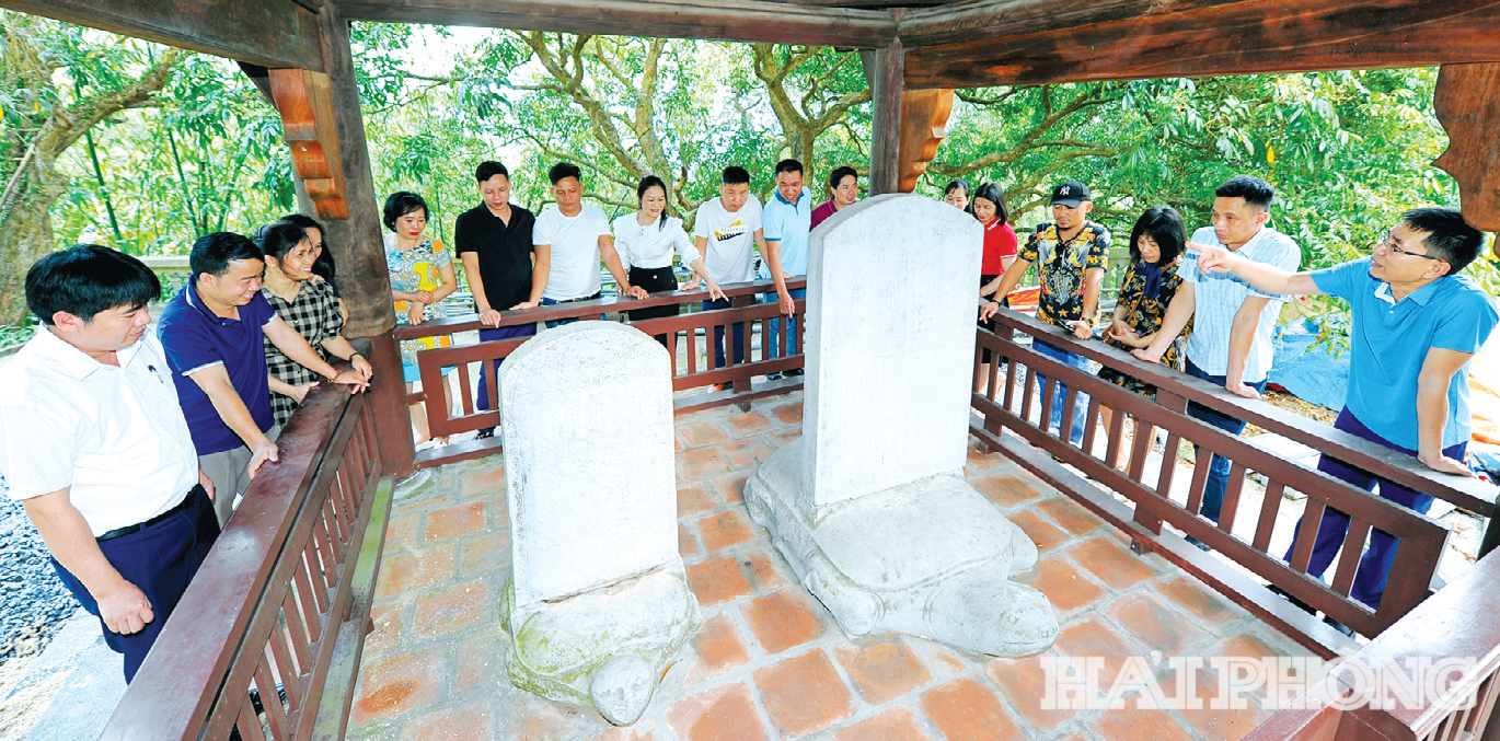 Bia Viên Thông Tháp Bi tại chùa Thanh Mai niên hiệu Đại Trị 5 (1362) được công nhận Bảo vật quốc gia năm 2016