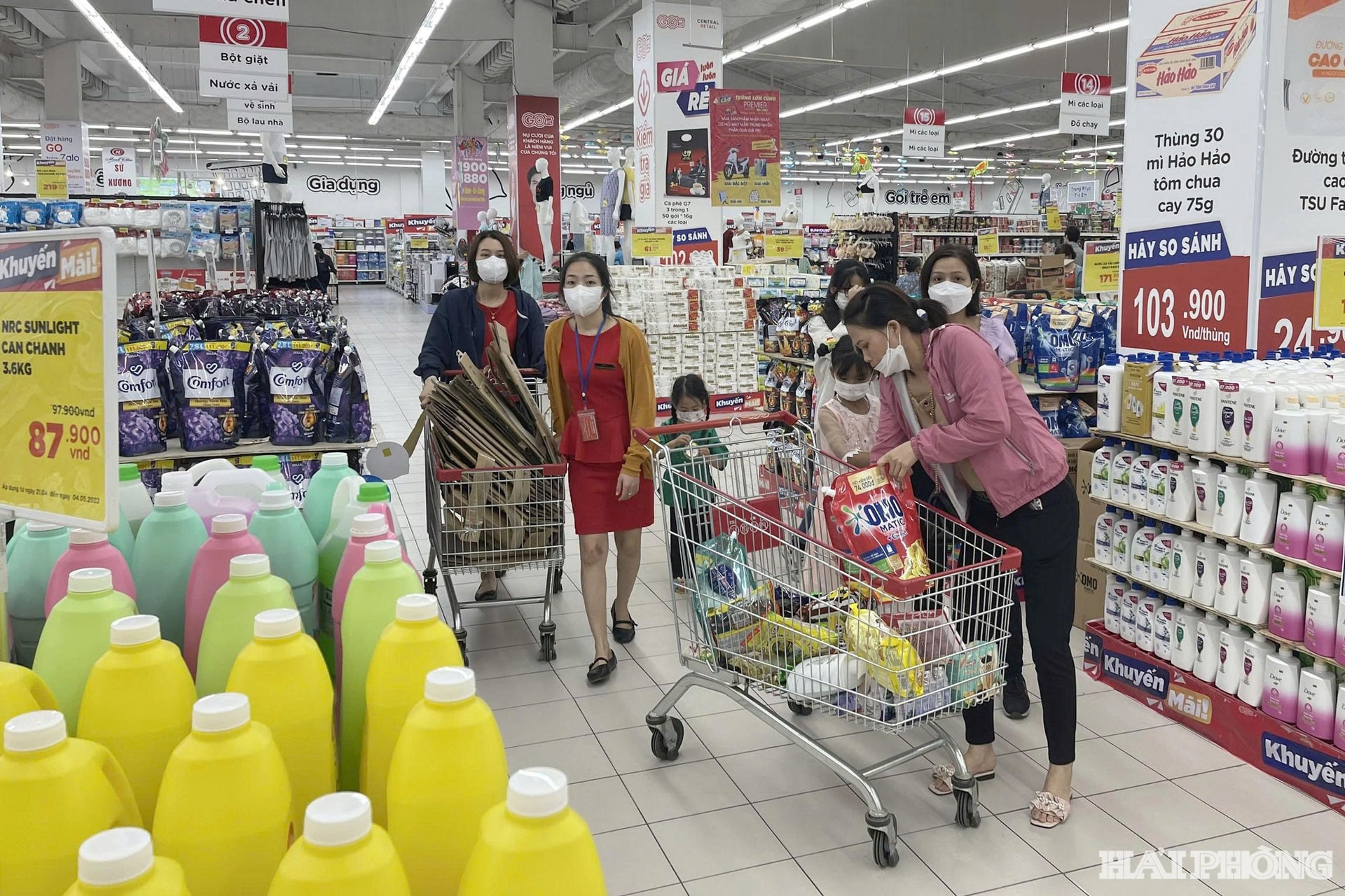 Khách hàng mua sắm tại Siêu thị Go khu vực Đông Hải Phòng