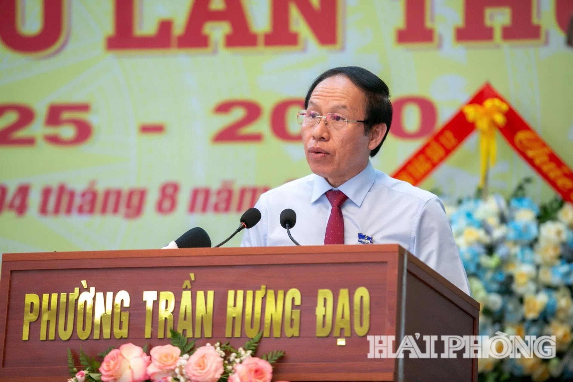 Đồng chí Lê Tiến Châu, Bí thư Thành uỷ phát biểu chỉ đạo Đại hội Đảng bộ phường Trần Hưng Đạo lần thứ nhất, nhiệm kỳ 2025 - 2030. Ảnh: Duy Thính 