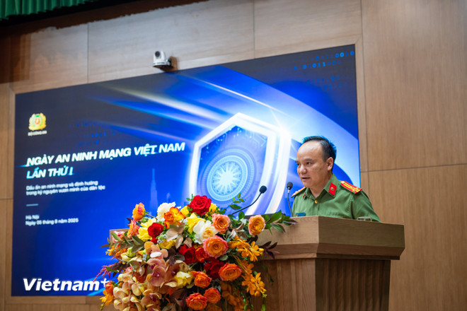 Thượng tá Lê Xuân Thủy – Giám đốc Trung tâm An ninh mạng Quốc gia, Cục A05. (Ảnh: Minh Sơn/Vietnam+) vnp-ngay-an-ninh-mang-viet-nam-14.jpg