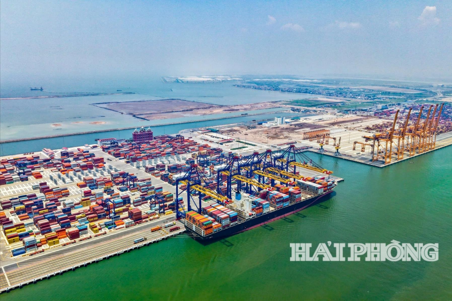 Việc sớm đầu tư tuyến đường sau bến số 3 đến số 6 góp phần nâng cao năng lực, sức cạnh tranh cảng biển Hải Phòng 