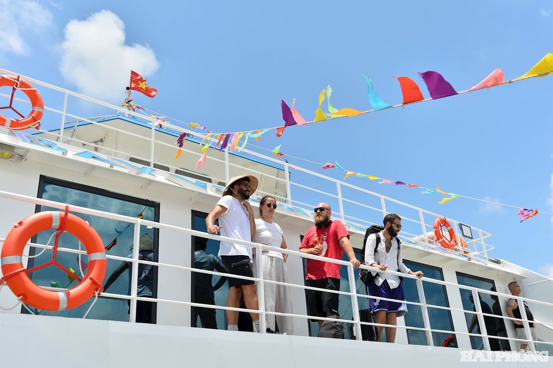 Việc ngày càng nhiều du khách chọn Hải Phòng làm điểm đến khẳng định uy tín, vị thế của thành phố trên bản đồ du lịch Việt Nam. Ảnh: PHAN TUẤN