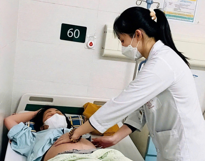 Hà trong một buổi học lâm sàng tại viện. Ảnh: Nhân vật cung cấp
