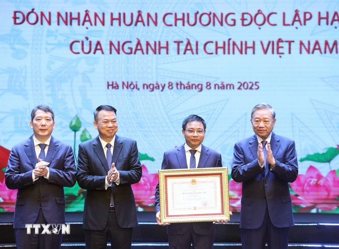 ttxvn-tong-bi-thu-nganh-tai-chinh-3.jpg