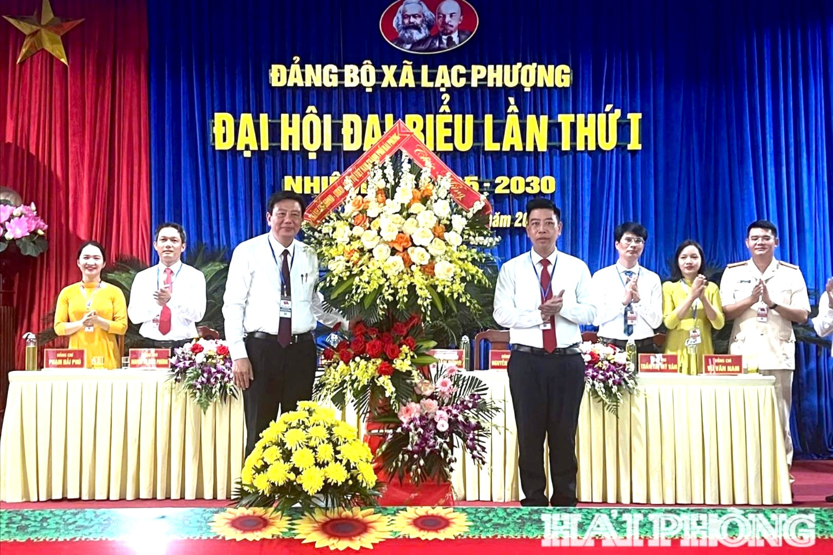 ban-chap-hanh-1-.jpg