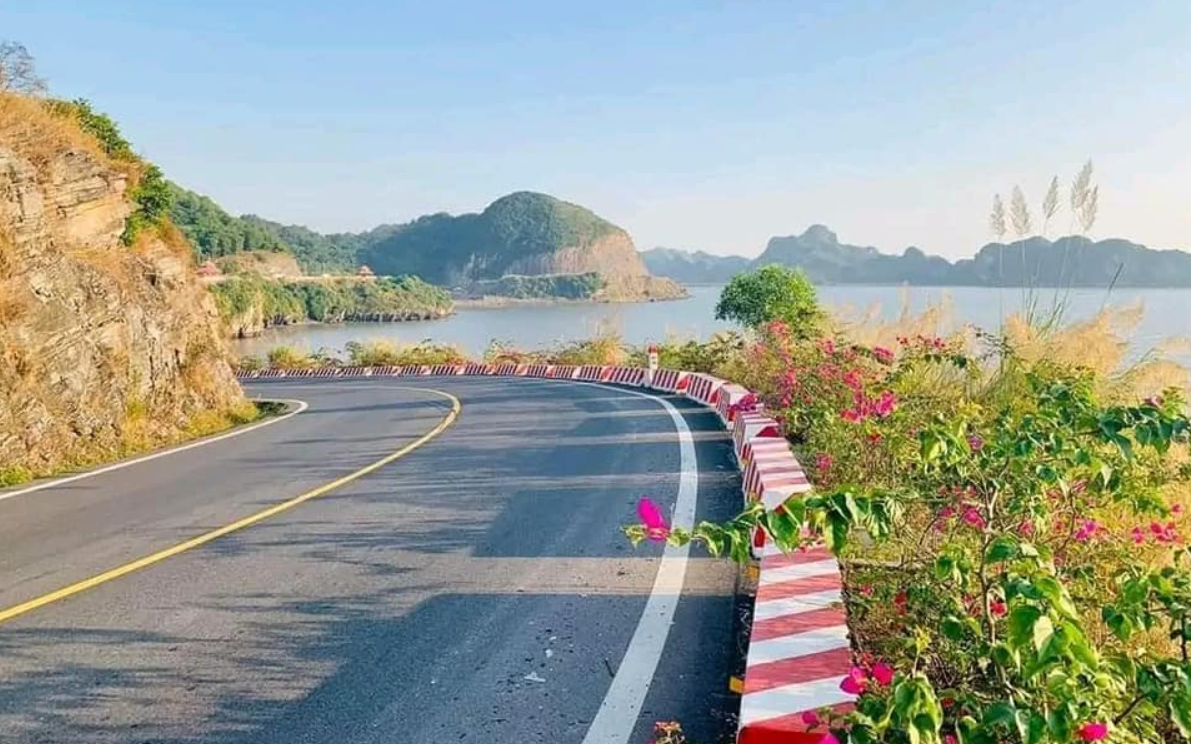cung-duong-ven-bien-dep-nhat-mien-bac.png