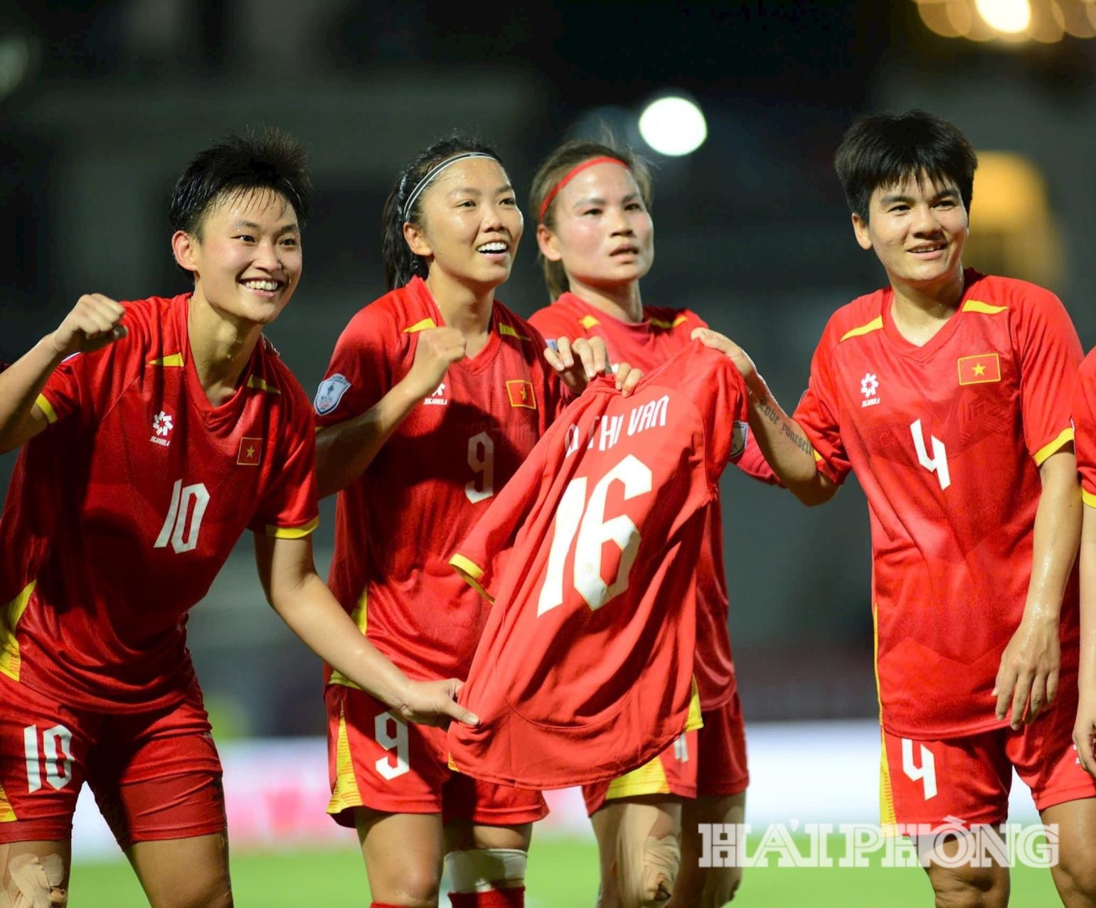 nu-viet-nam2(1).jpg