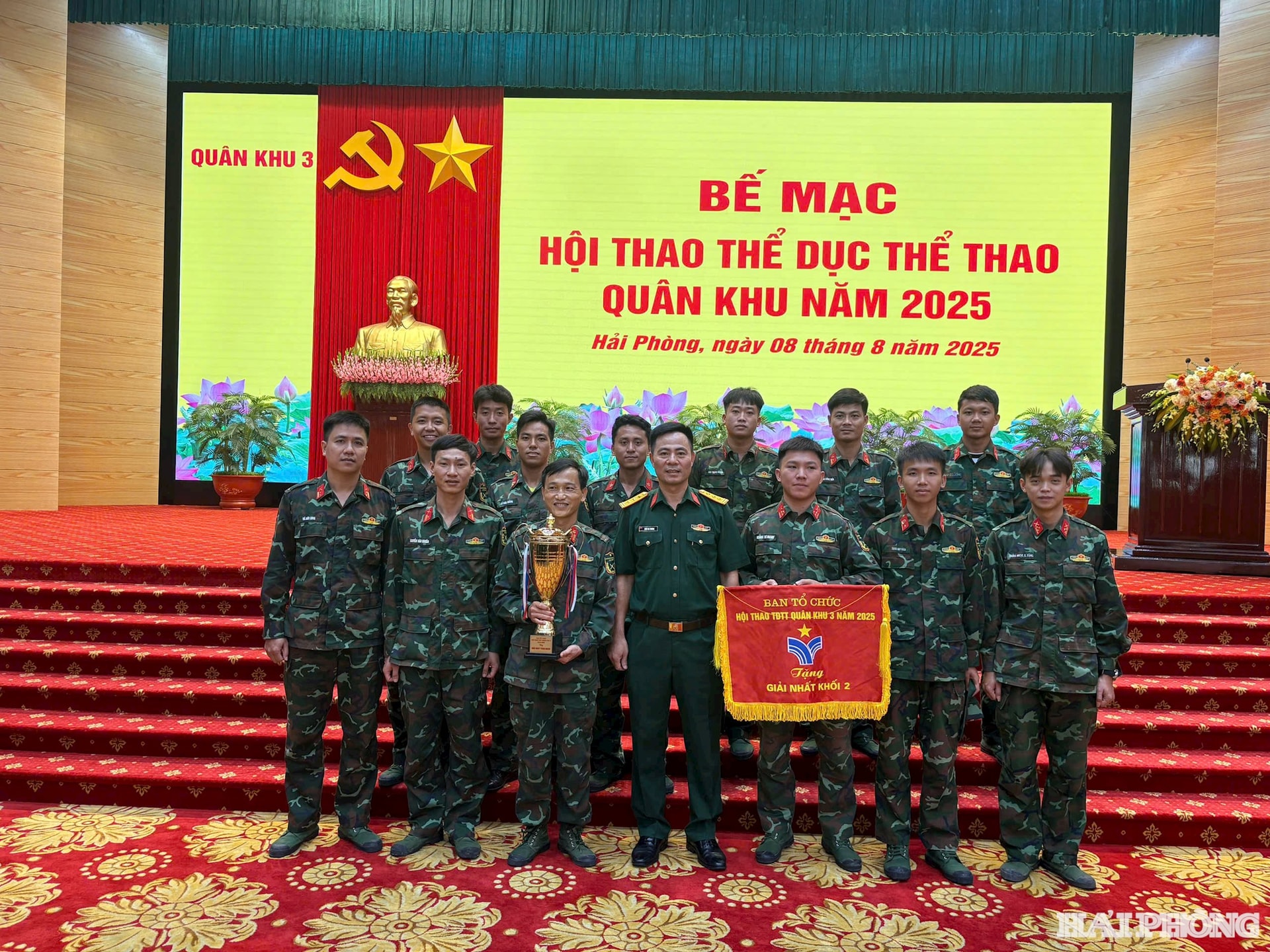 khoi-2.jpg