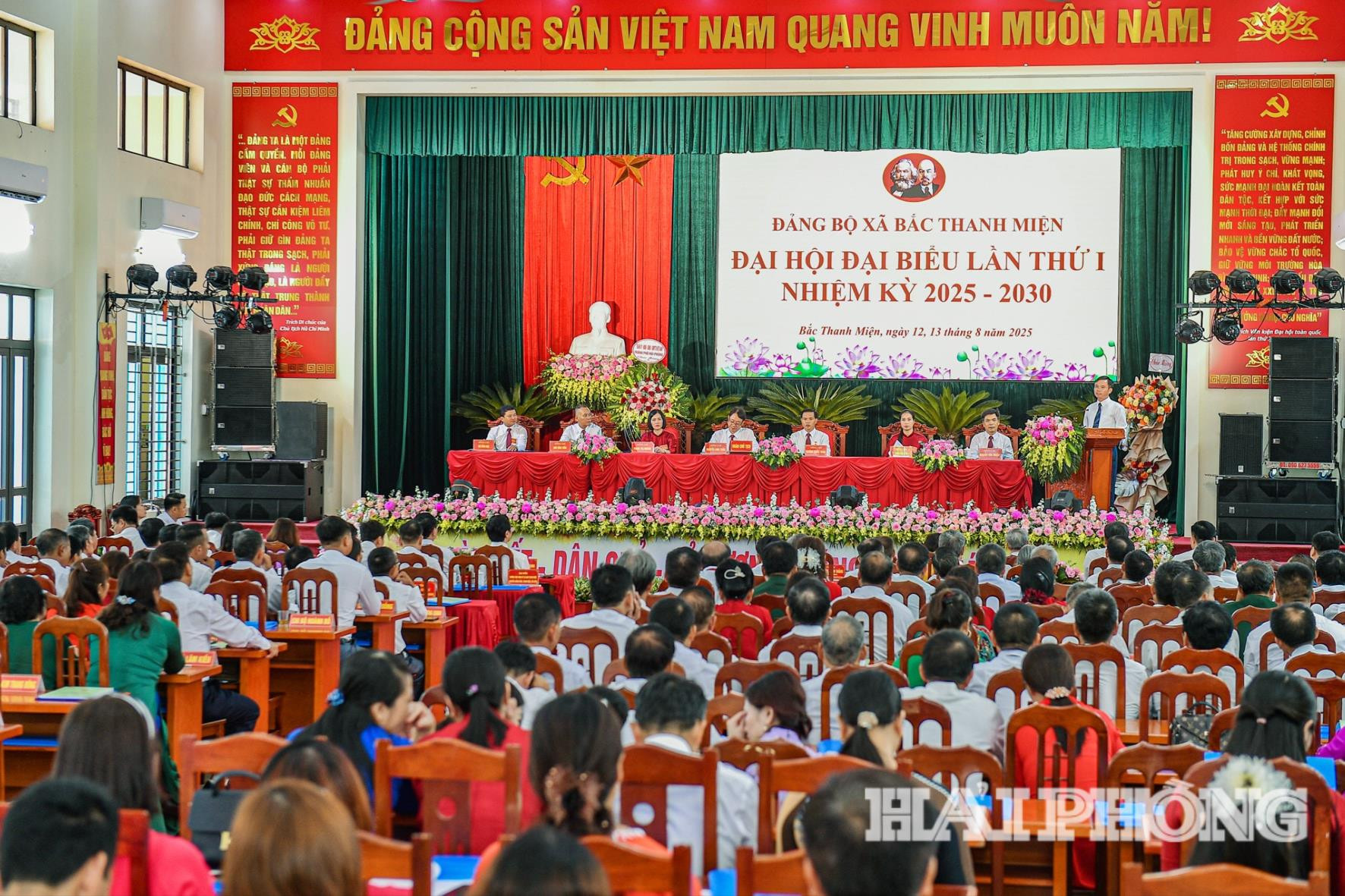 quang-canh-dai-hoi(1).jpg