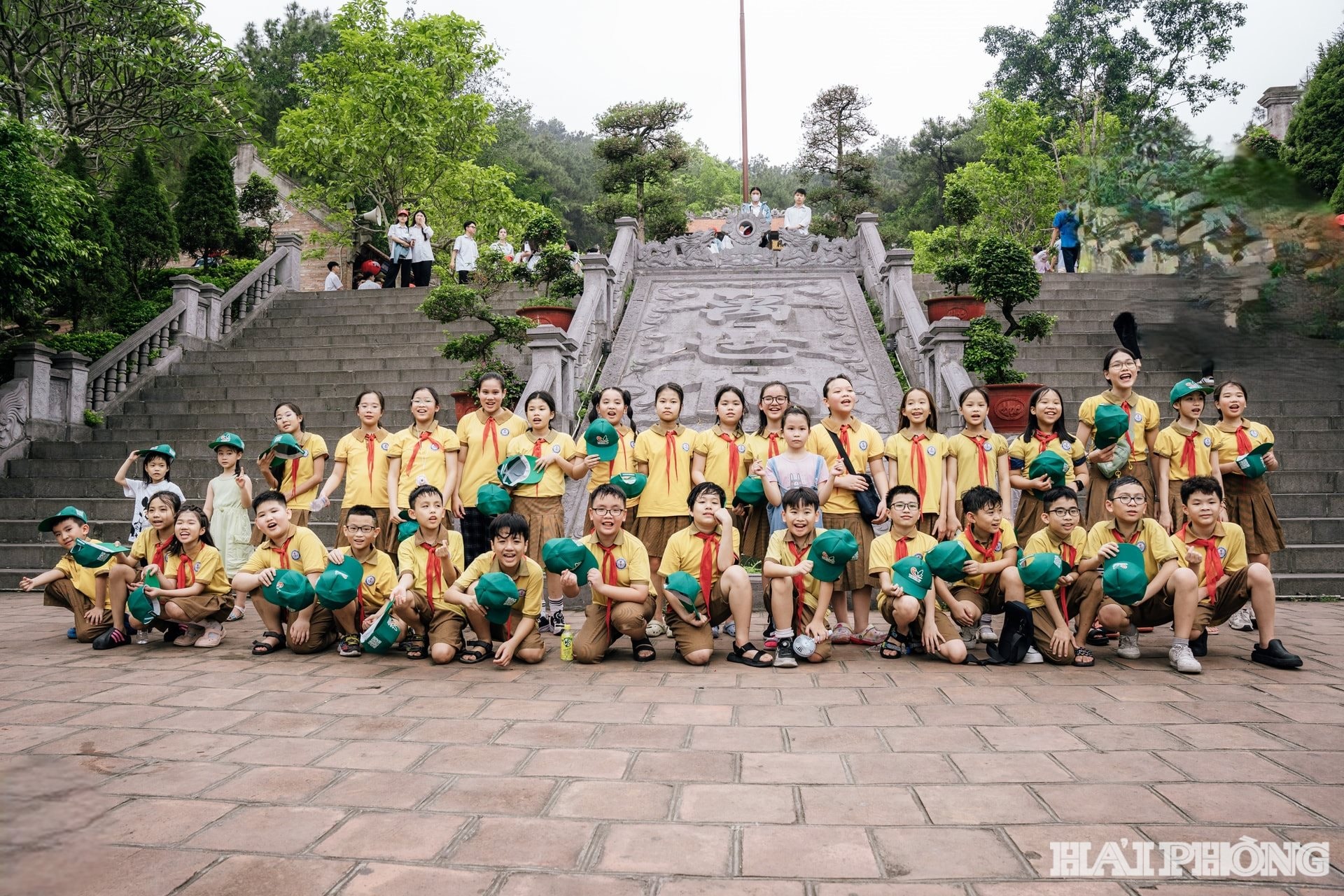 den-tho-thay-chu-van-an-1.jpg