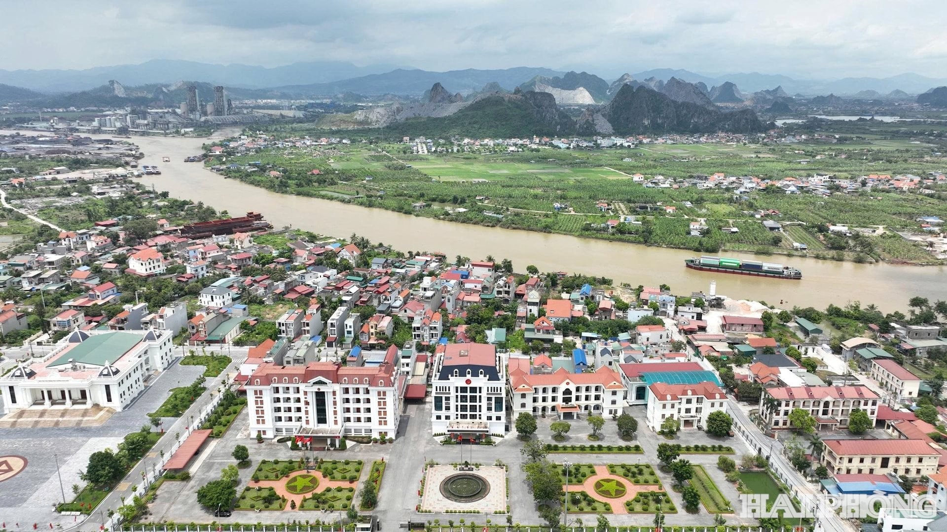 kinh-mon.jpg
