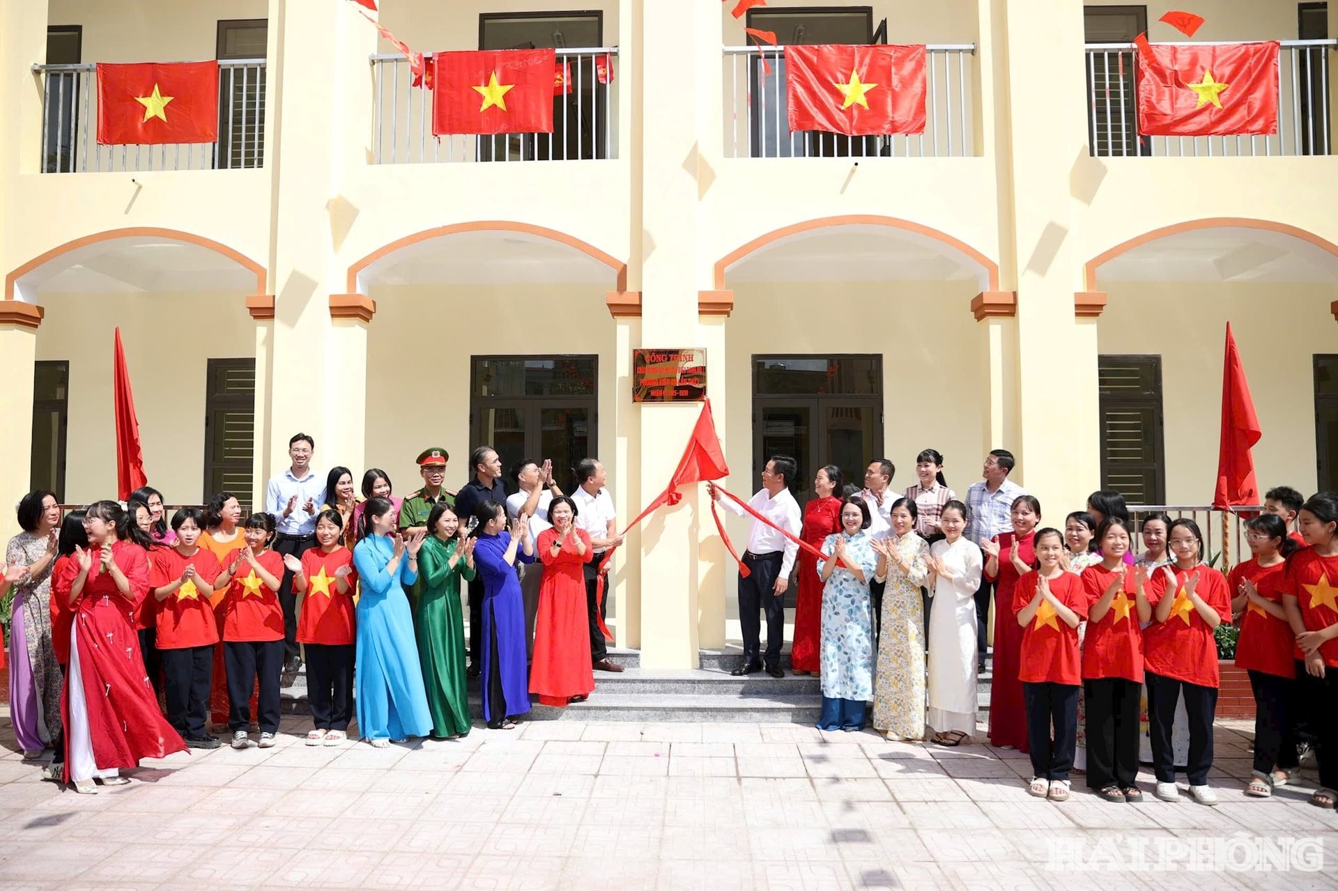 lanh-dao-phuong-kien-an(1).jpg
