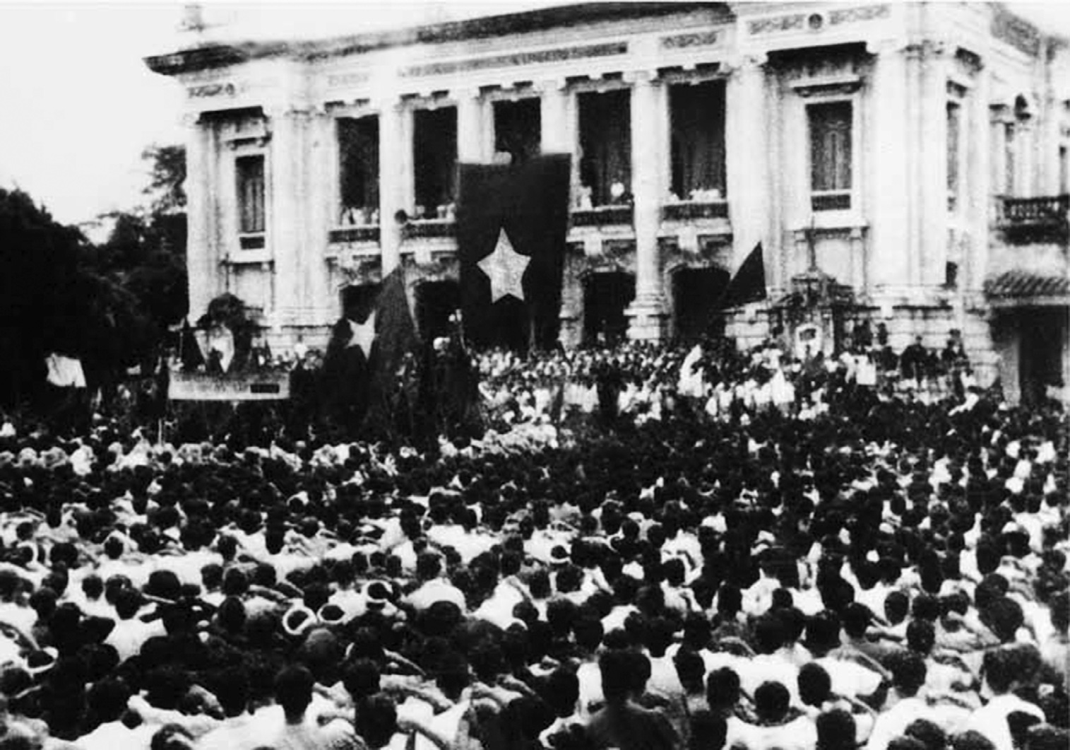 mit-tinh-1945.png
