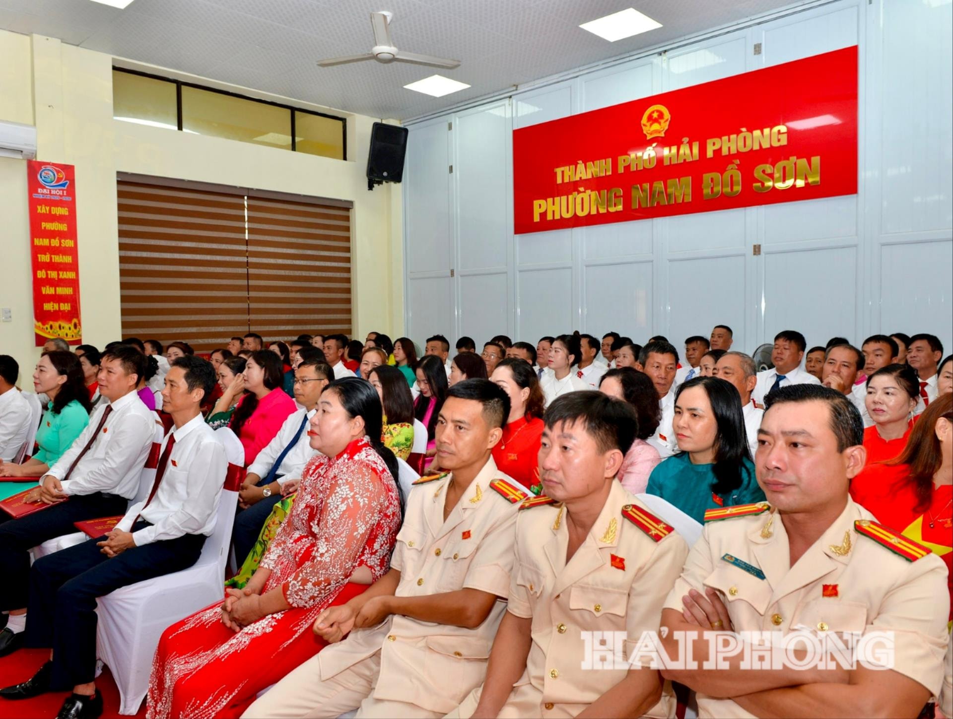 dai-bieu-1(1).jpg