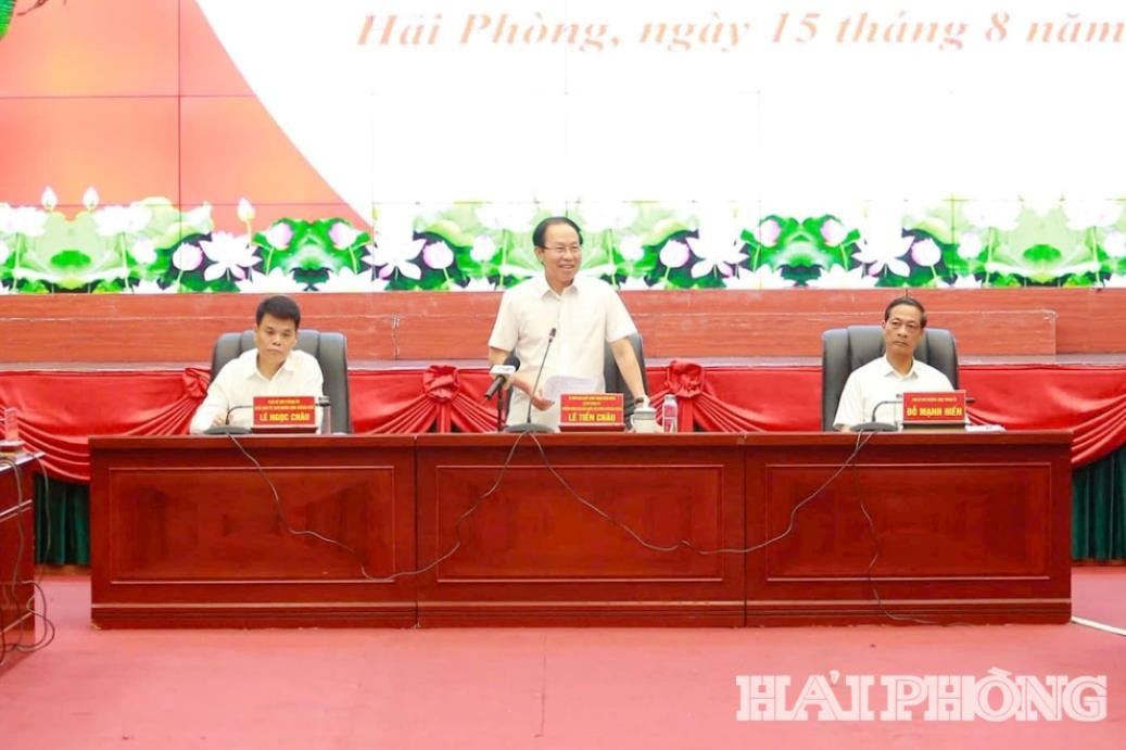 le-tien-chau-phat-bieu(1).jpg